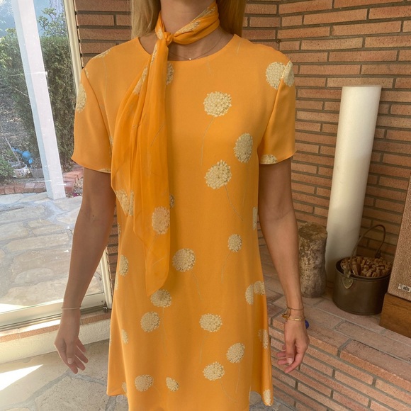 Orange silk floral shift dress, comes with neck or waist tie - never been worn - Picture 3 of 4